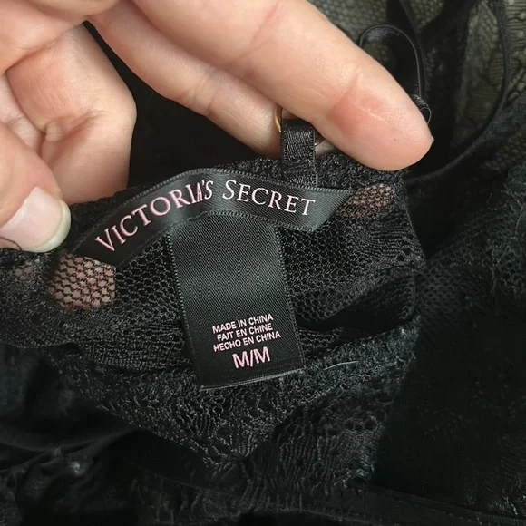 Victoria’s Secret lace strap you back lace teddy bodysuit size M - Picture 7 of 9